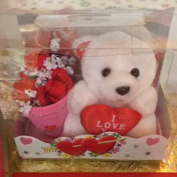 NWT Valentine’s Day Bundle - Picture 2 of 5